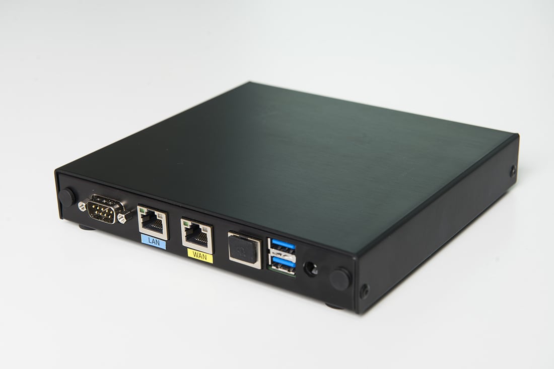 DGN GUSbox S - Rückseite